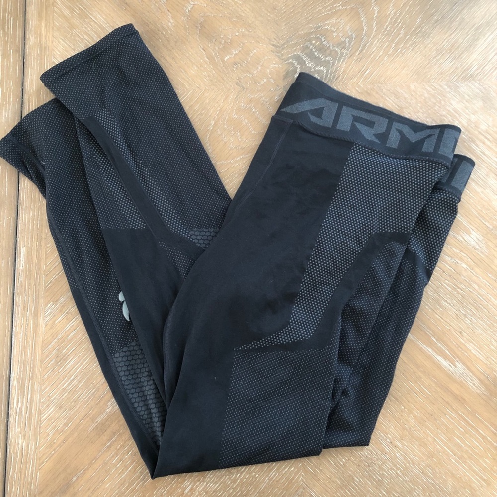 NWOT Under Armor Compression Leggings